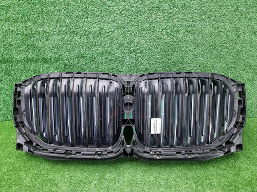 Решетка радиатора BMW X5 G05 (2018-2023)