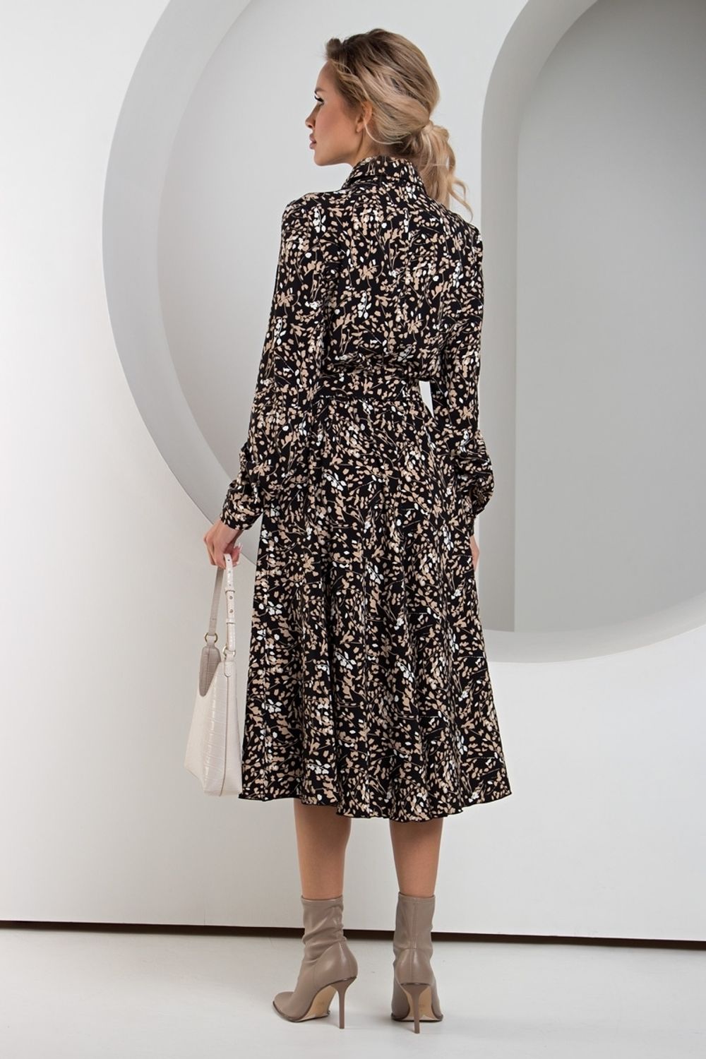 Красивое платье приталенного силуэта из легкой ткани - ниагара