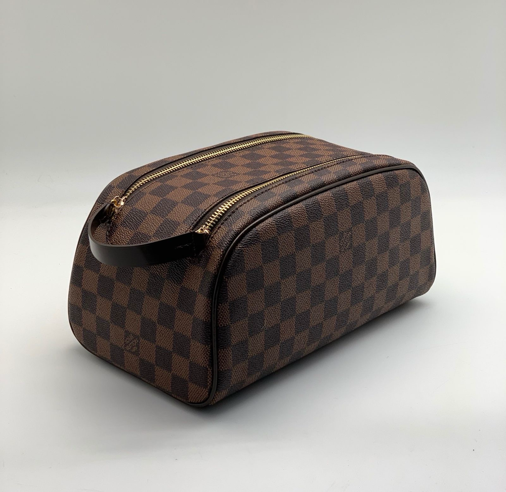 Несессер Louis Vuitton