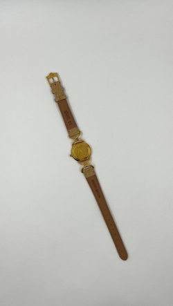 Часы Gucci