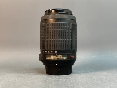Nikon 55-200mm f/4-5.6G AF-S DX VR IF-ED Zoom-Nikkor