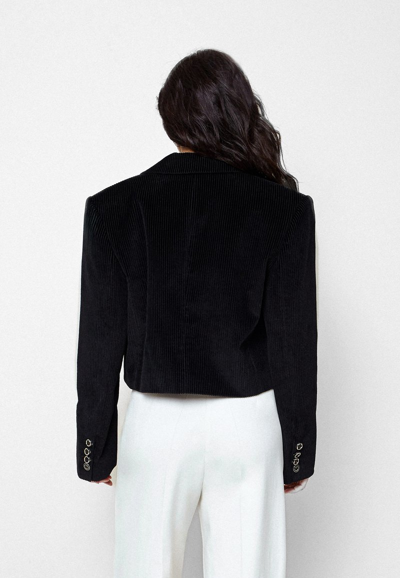 Кроп-жакет Albora