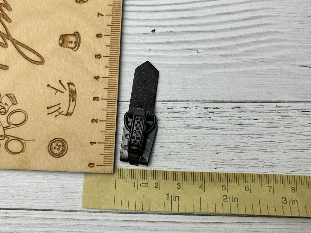 Крючок для одежды  металл 5*15мм