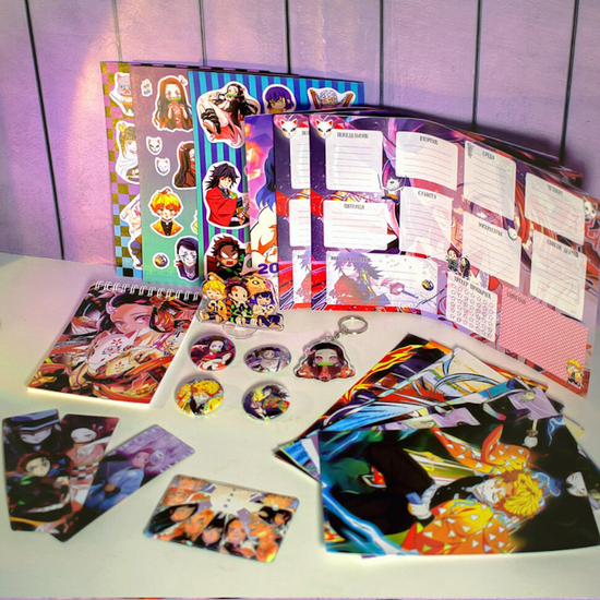 Подарочный набор Demon Slayer Клинок, рассекающий демонов, 27 предметов