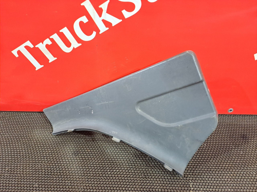 Hаклaдкa пepeднегo кpыла левого