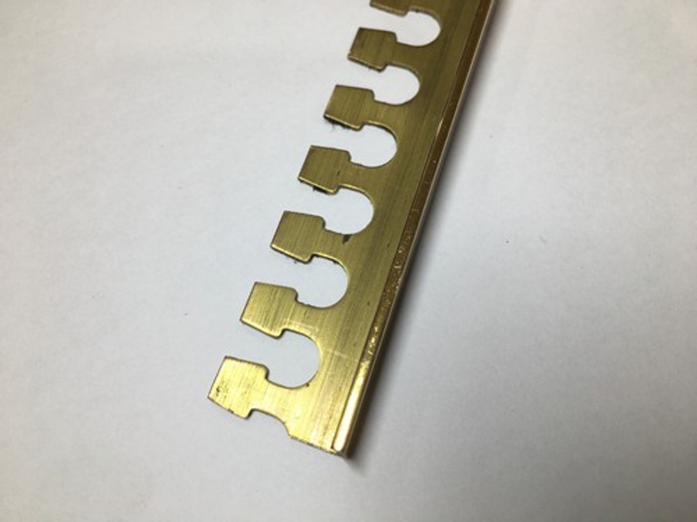 ЛПг 10мм "МП" 2,7м Полир. Г-об. гибкий латунь