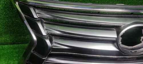 Решетка радиатора Lexus LX 3 (2015-2023)