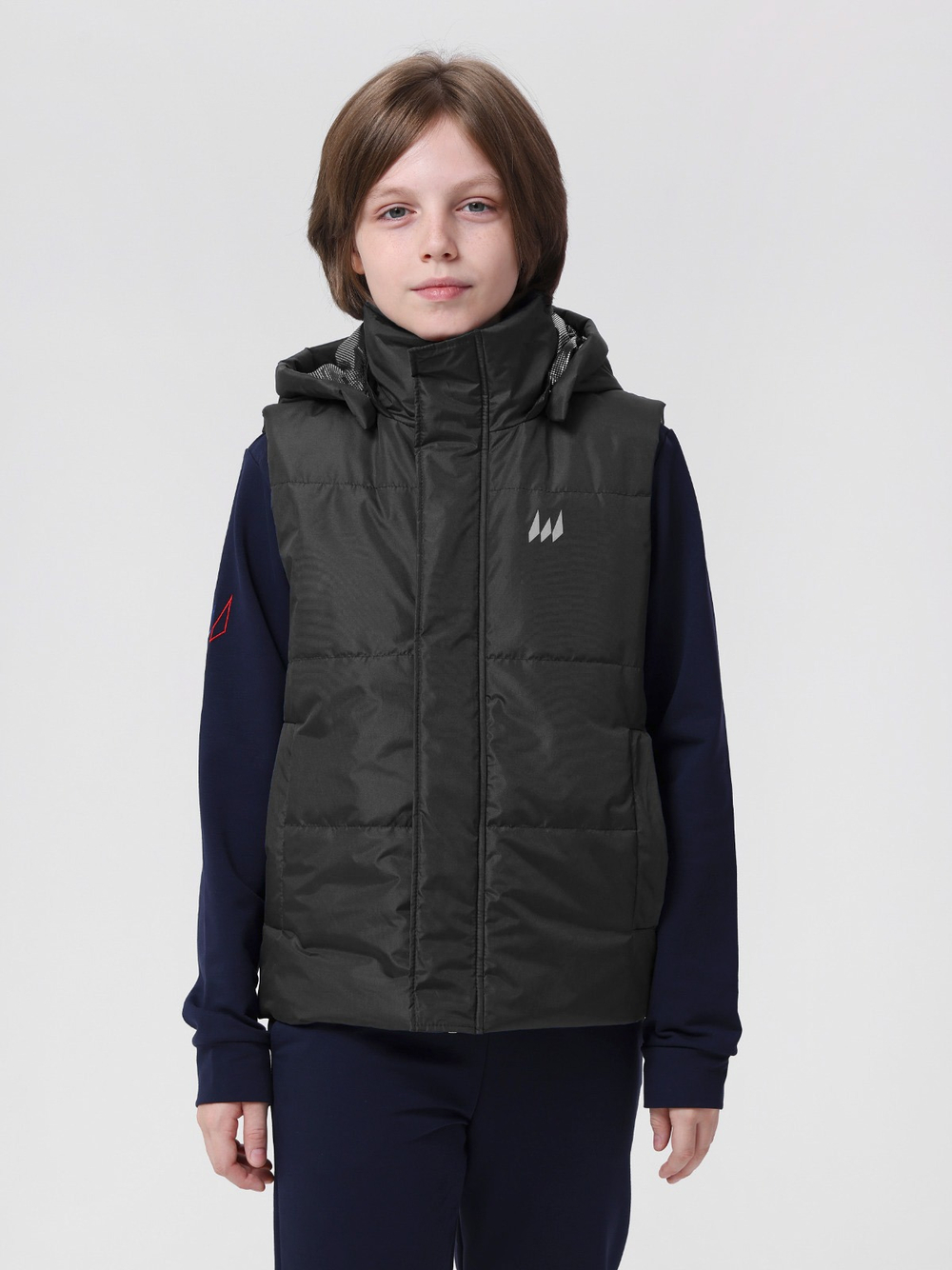 Жилет с съемным капюшоном