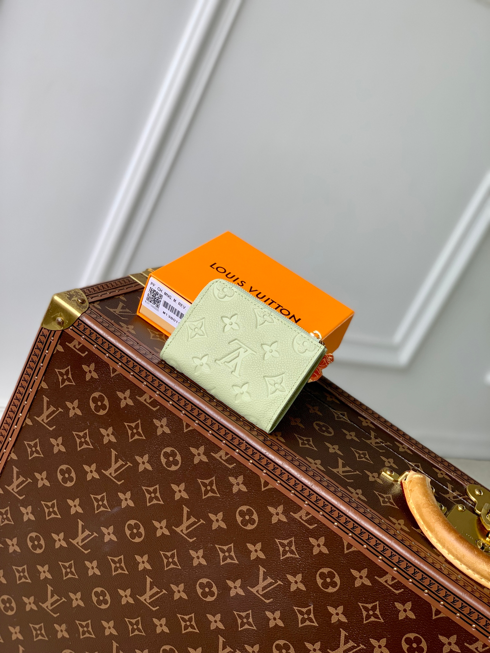 Louis Vuitton Noa Compact Wallet