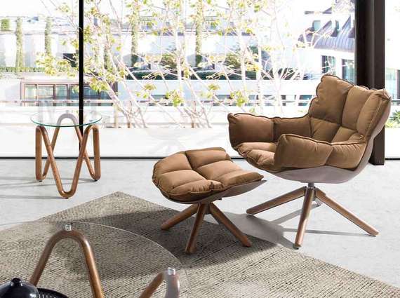 Журнальный столик Angel Cerda 2125 из стекла и ореха