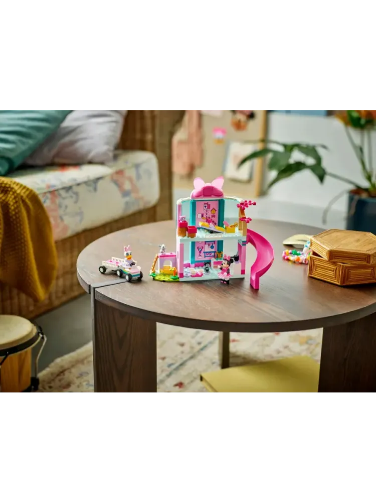 Конструктор Disney 43274 Минни и гостиница для животных