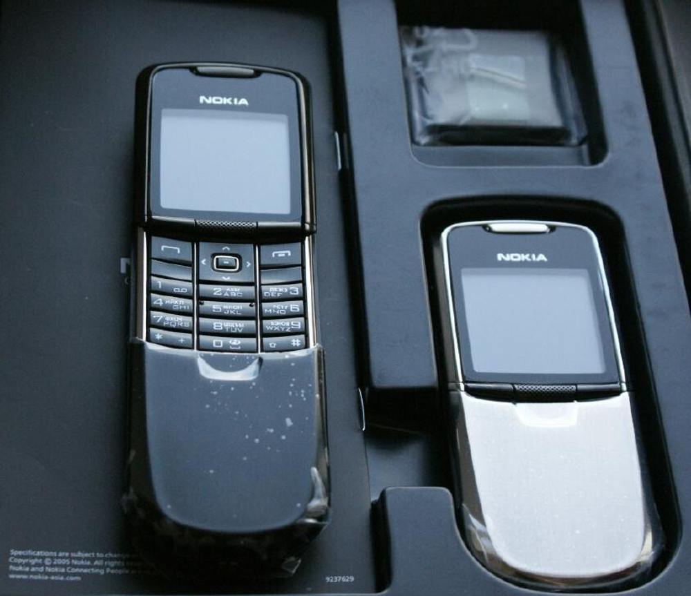 Мобильный телефон Nokia 8800 Silver
