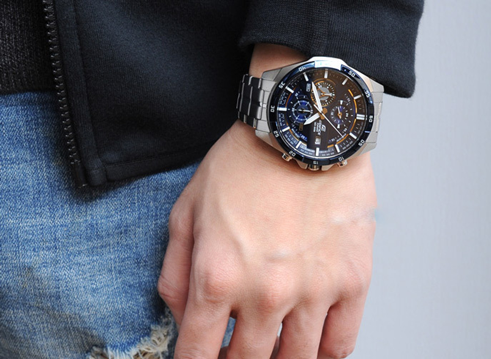 Часы Casio EFR-556DB-2A