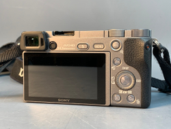 Sony A6000 kit 16-50mm 1.8 OSS 33500 кадров