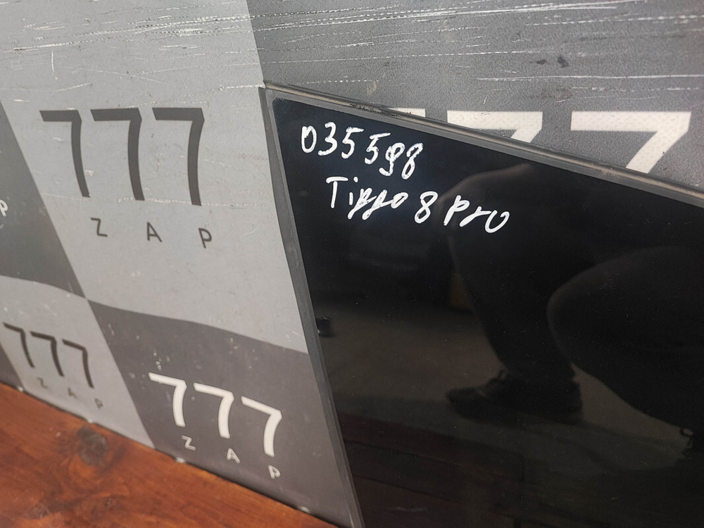 Стекло багажника глухое левое Chery Tiggo 8 Pro 21-нв Б/У Оригинал 555000037AA