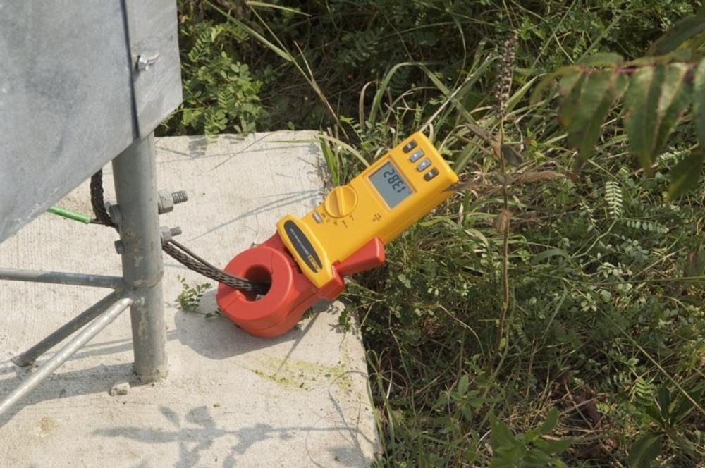 Клещи для измерения сопротивления заземления Fluke 1630 2729698