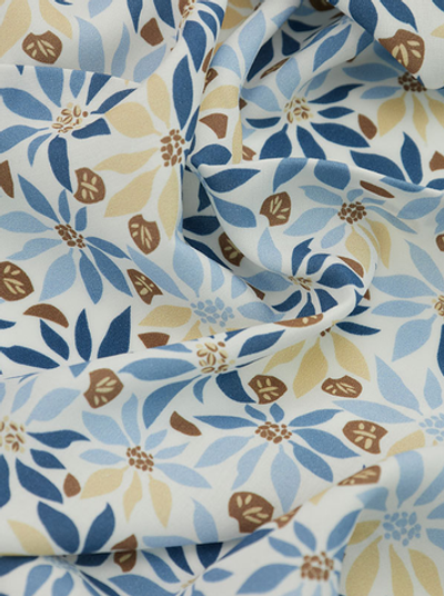 Ткань штапель набивной Цветы трехцветные (синий, голубой, бежевый) на белом, 105 гр/м, ш. 142 см