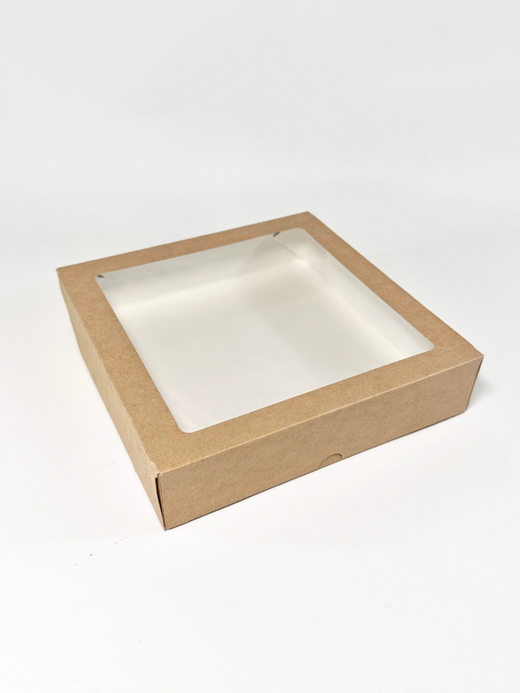 Коробка 20 х 20 х 4 см с окошком и ламинацией