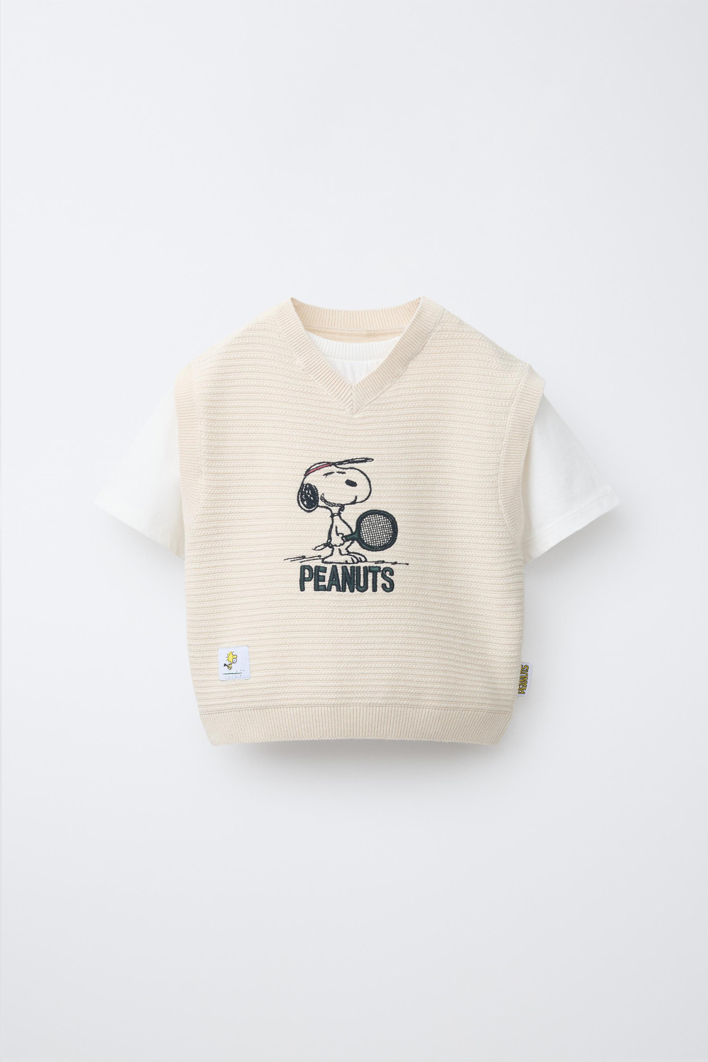 ZARA ВЯЗАНЫЙ ЖИЛЕТ С ВЫШИВКОЙ SNOOPY PEANUTS™, ЭКРЮ