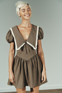 ZARA ПЛАТЬЕ В КЛЕТКУ С КРУГЛЫМ ВОРОТНИКОМ, ОТТЕНКИ КОРИЧНЕВОГО