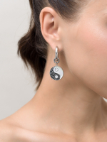 Серьги "Yin Yang" с перламутром Silver