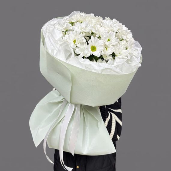 Букет из ромашковых хризантем