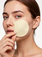 Celimax Успокаивающие тонер-пэды с экстрактом нони The Real Noni Calming Glow Pad 50 шт