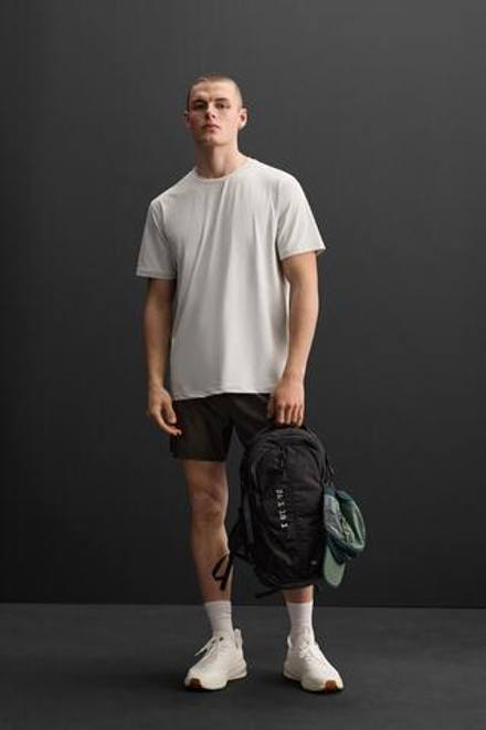 ZARA БАЗОВАЯ СПОРТИВНАЯ ФУТБОЛКА ИЗ ТЕХНИЧЕСКОЙ ТКАНИ, СВЕТЛО-СЕРЫЙ