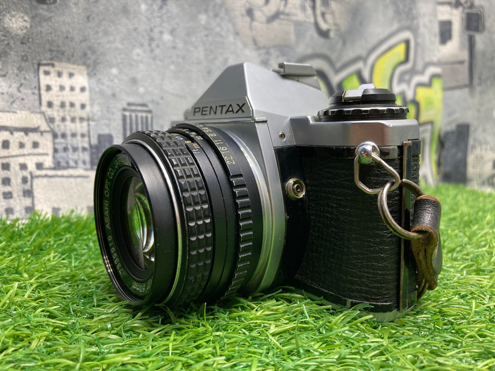 Pentax ME Super + Pentax 50mm 1.7