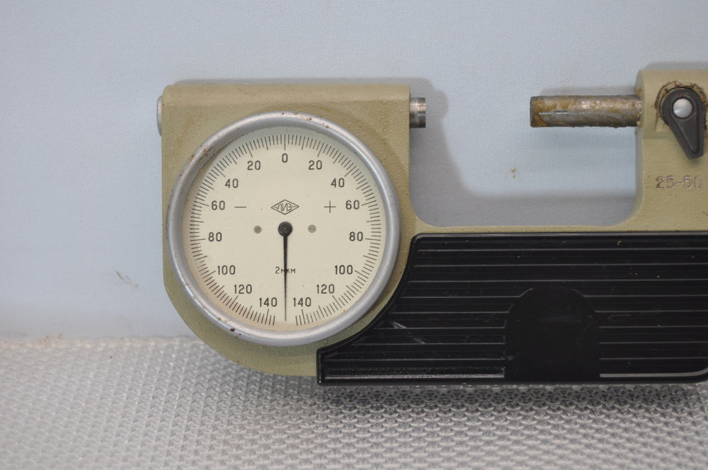 Микрометр рычажный МР-50 (25-50мм.) Цена деления 0,002мм. ЛИЗ.
