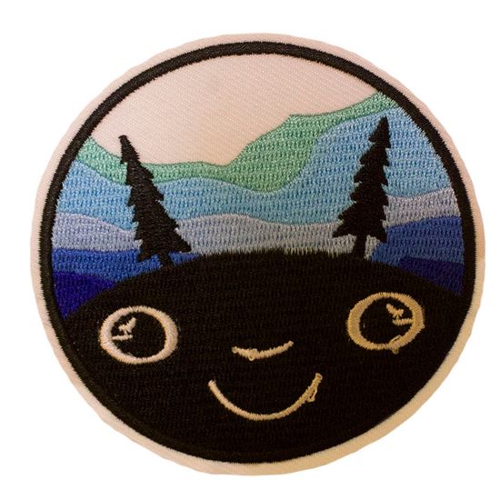 Нашивка на рюкзак и на одежду. У холмов есть рот