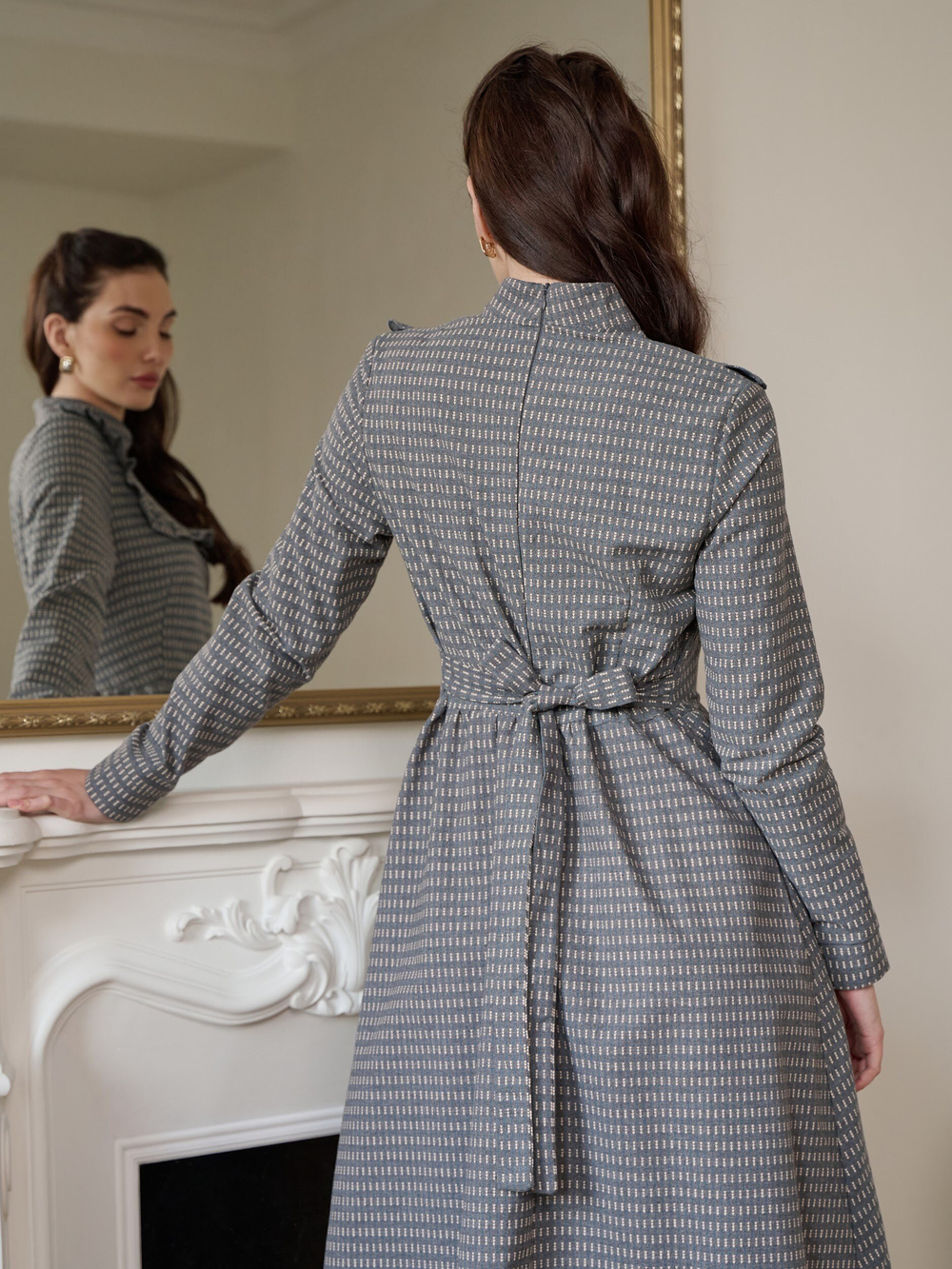 Платье с вшитой манишкой