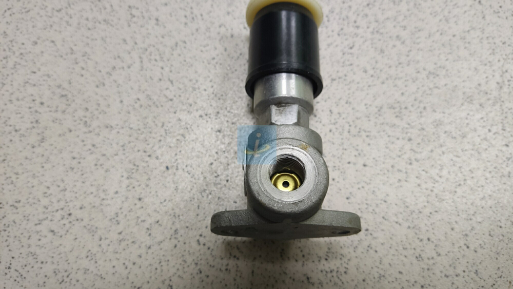 Насос топливопрокачивающий (предпусковой подкачки) 37.1141010