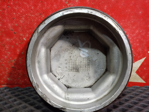 Крышка ступицы передней