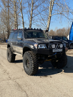 Nissan Patrol Y61