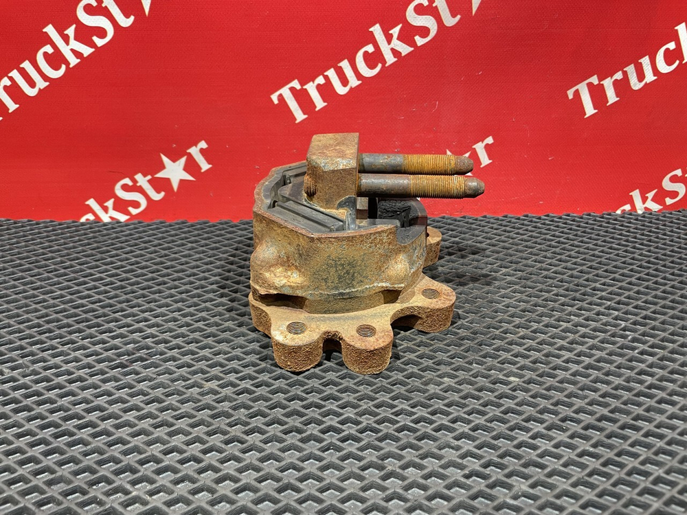 Подушка двигателя 2023г