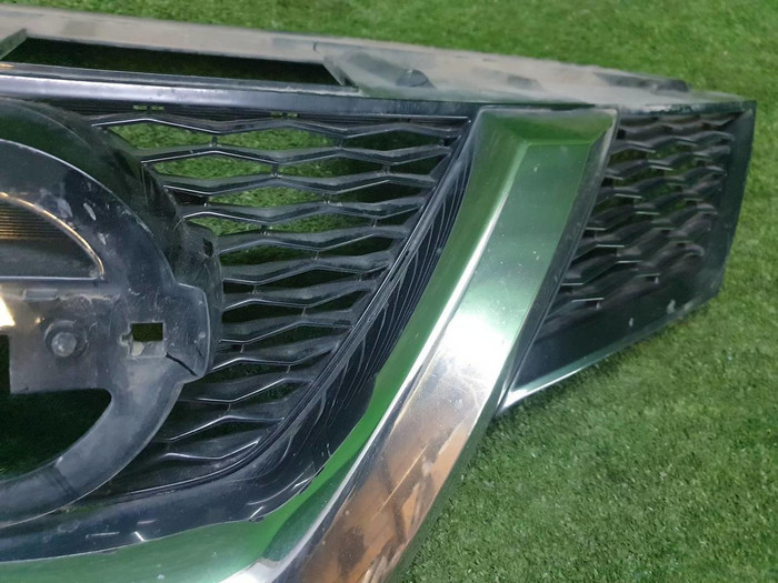 Решетка радиатора Nissan X-Trail T32 (2013-2019)