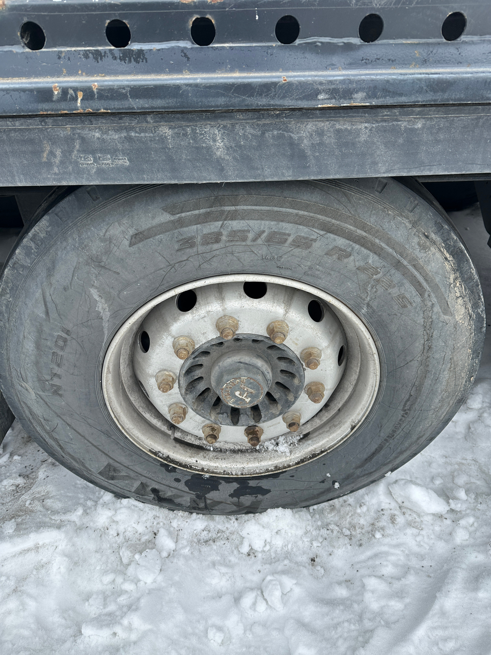 BONUM 9142* Полуприцеп шторный 914296-04 (длина 13,62 м., 38 000 кг)