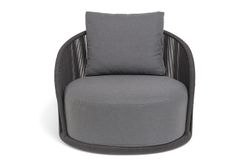 "Монтелла" кресло плетеное из роупа, каркас алюминий темно-серый (RAL7024) муар, роуп темно-серый круглый, ткань темно-серая 027