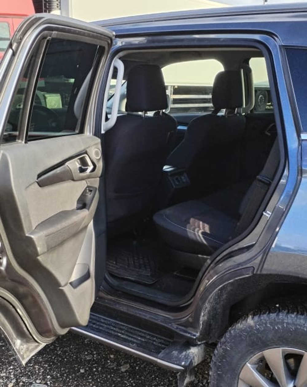 Isuzu MU-X Comfort AT