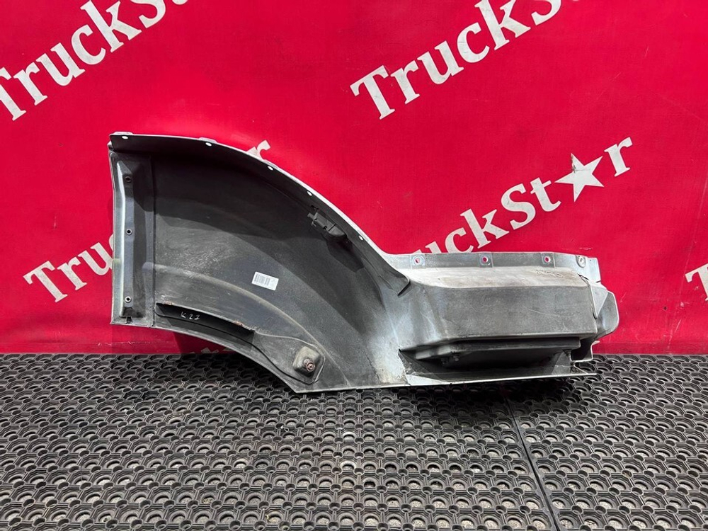 Корпус подножки левый