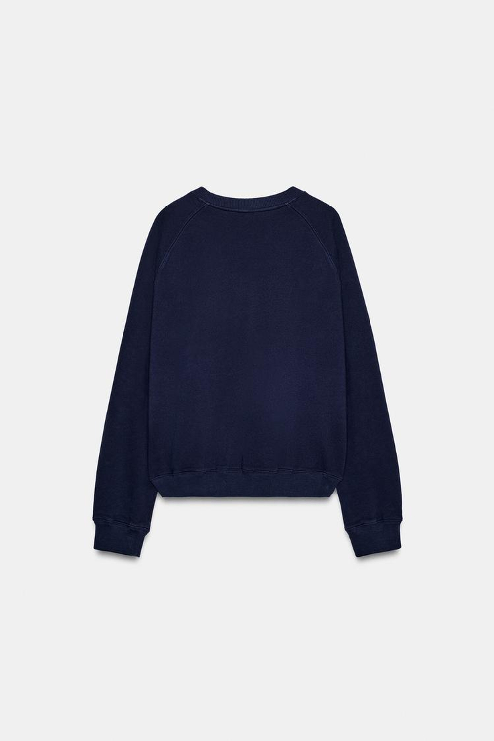 ZARA ТОЛСТОВКА С ТЕКСТОМ ИЗ ФОЛЬГИ, МОРСКОЙ СИНИЙ