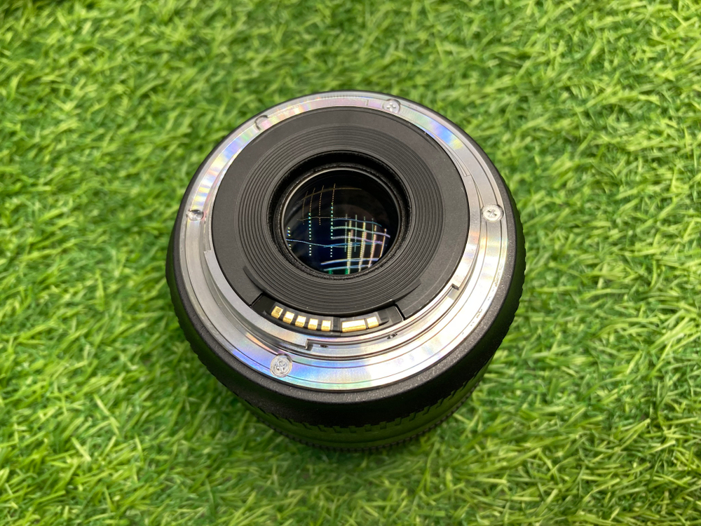 Canon EF 35mm 2 IS USM