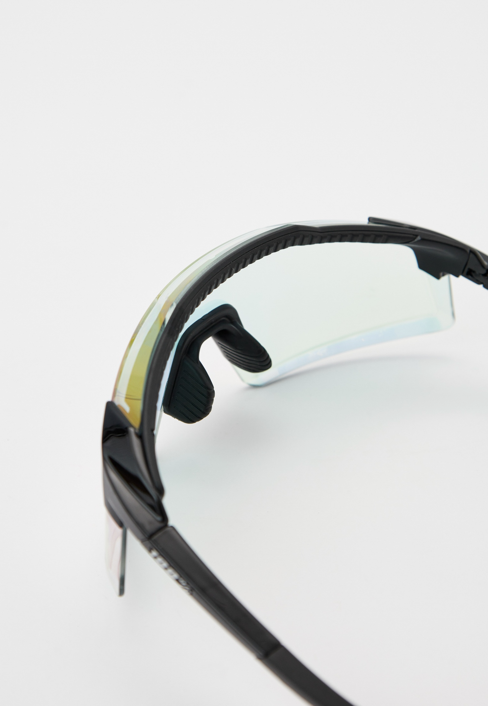 Спортивные очки 100% AEROCRAFT Gloss Black - Purple Mirror Photochromic Lens