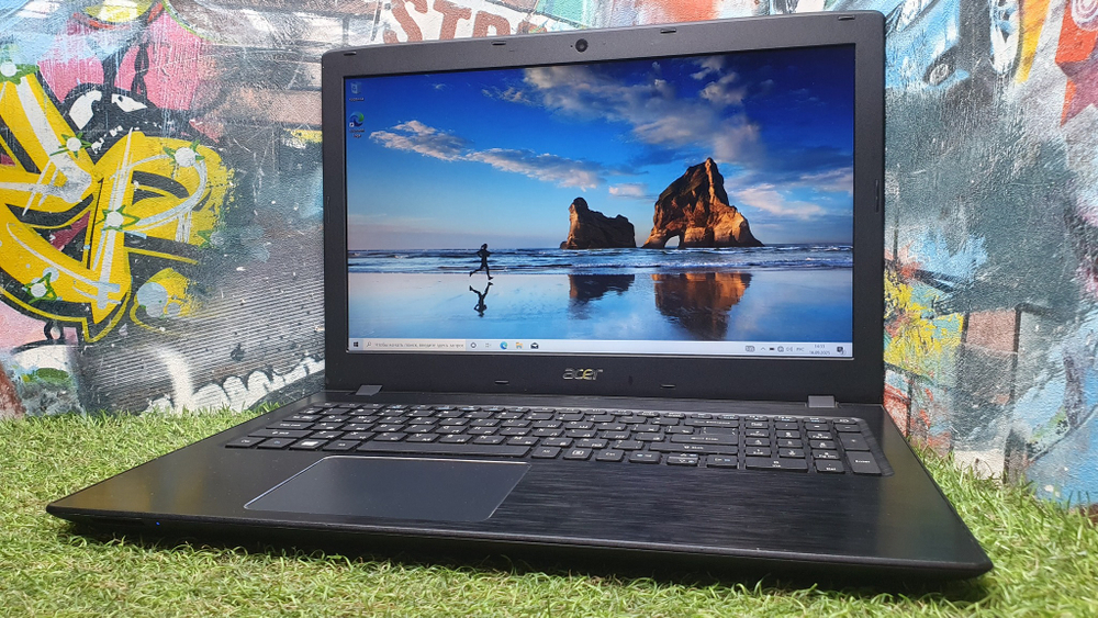 Ноутбук Acer i5-7/6Gb/GTX950M 2Gb/FHD/Aspire E5-575G-52BK/Windows 10