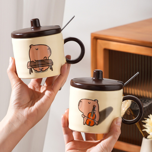 Керамическа кружка "Капибара Музыкант", 350 мл