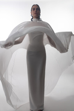 Платье макси корсетное из крепа и шифона с объемным кейпом