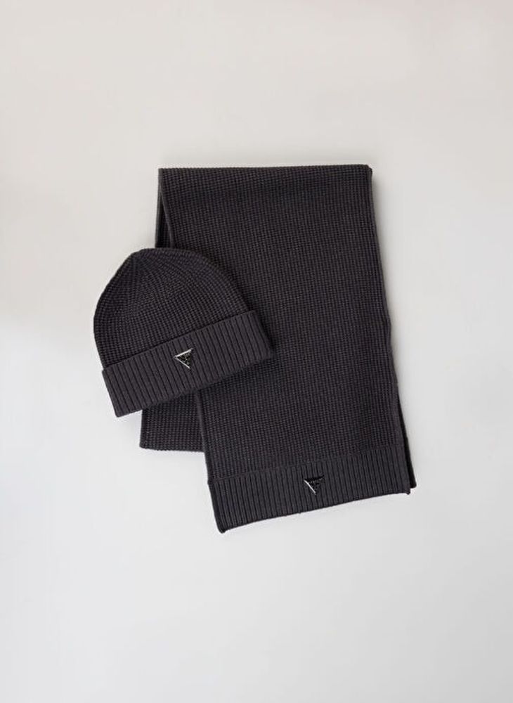 Набор(шапка+шарф) мужской GUESS