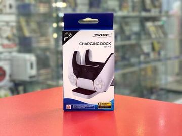 Док-станция PS5 Charging Stand  Dual Controller DOBE