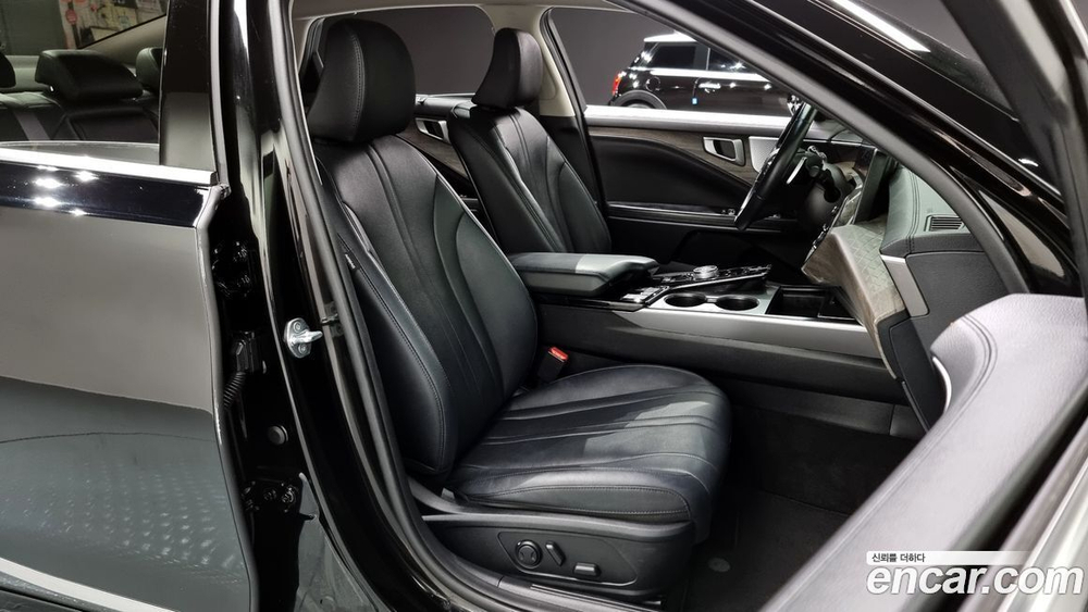 Kia K8 Hybrid Noblesse (01.2022)